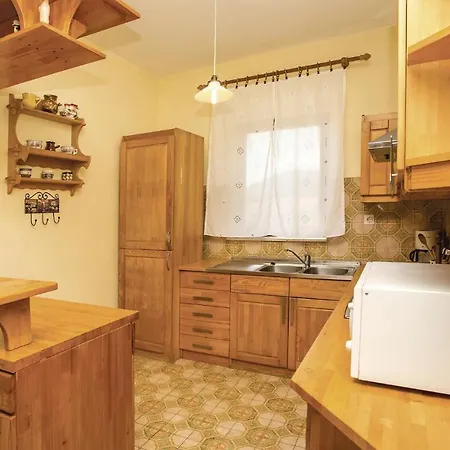 Apartment Beautiful In With Wifi Lovran